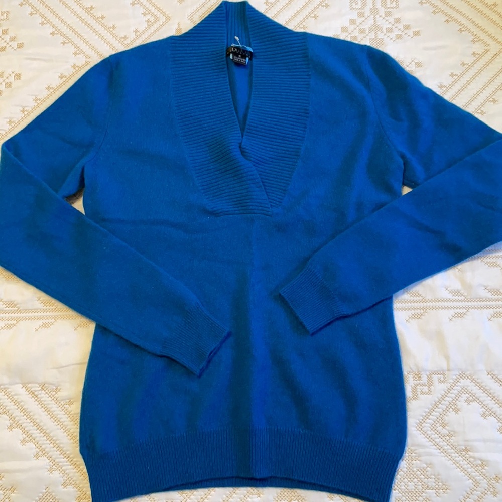 Prive Teal Blue Cashmere Vneck sweater